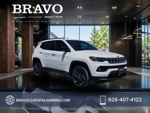 New 2026 Jeep Compass Latitude AWD/4WD image 1