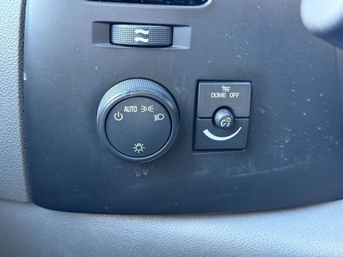 Used 2009 GMC Sierra 1500 W/T RWD image 10