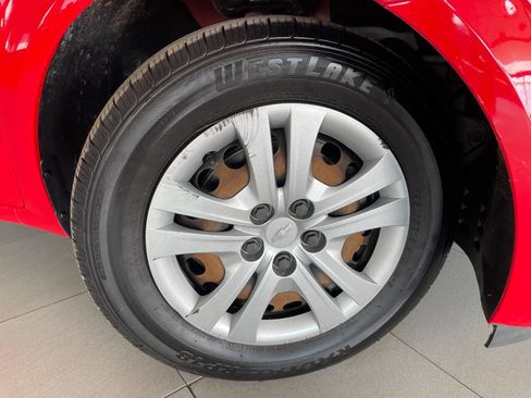 Used 2020 Chevrolet Sonic LS image 9