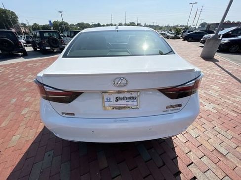Used 2018 Lexus GS 350 F Sport RWD image 34