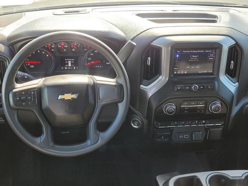 Certified 2024 Chevrolet Silverado 2500 Custom w/ Custom Convenience Package image 17