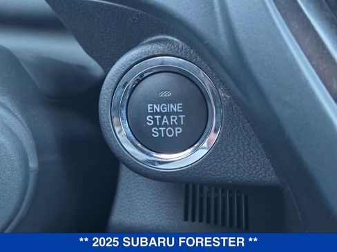 Used 2025 Subaru Forester Premium AWD/4WD image 27