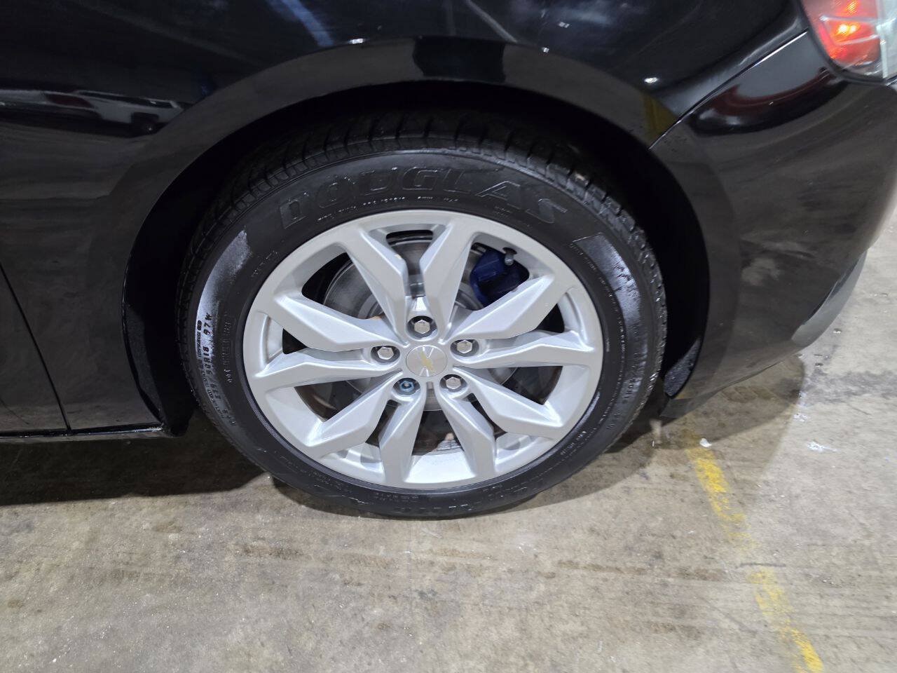 Used 2019 Chevrolet Impala LT FWD image 19