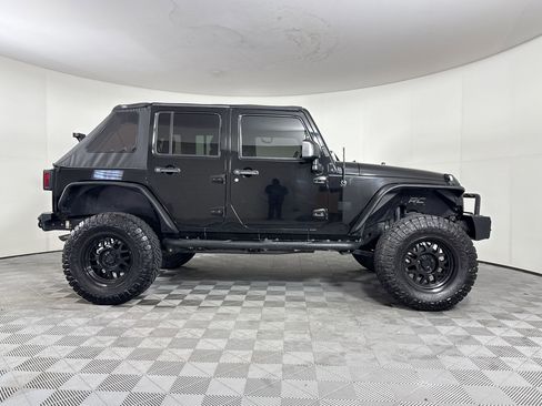 Used 2015 Jeep Wrangler Unlimited Sport w/ Max Tow Package AWD/4WD image 7
