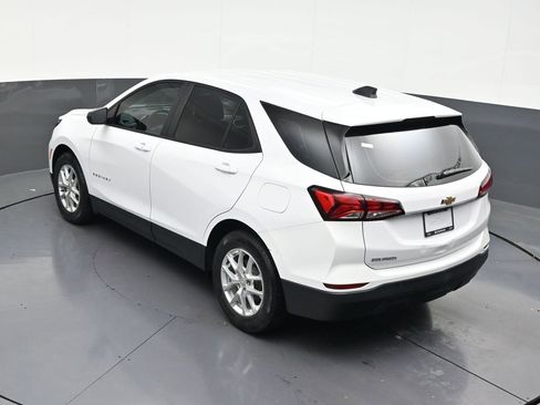Used 2023 Chevrolet Equinox LS FWD image 22