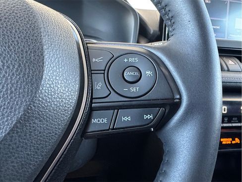 Used 2020 Toyota RAV4 XLE w/ XLE Grade Weather Package AWD/4WD image 14
