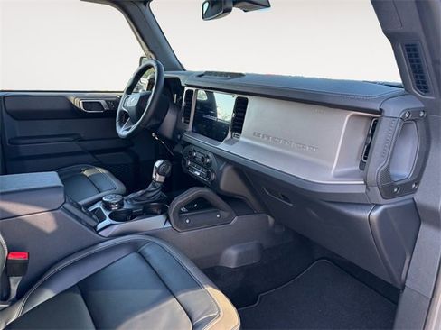 New 2025 Ford Bronco Outer Banks w/ Sasquatch Package image 15