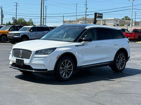 Used 2022 Lincoln Corsair AWD w/ Premium Package image 8