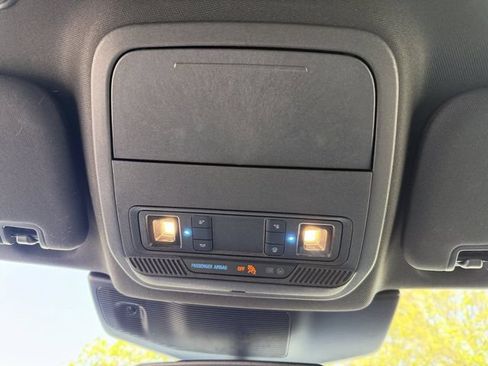 Used 2022 Ford Explorer ST AWD/4WD image 26