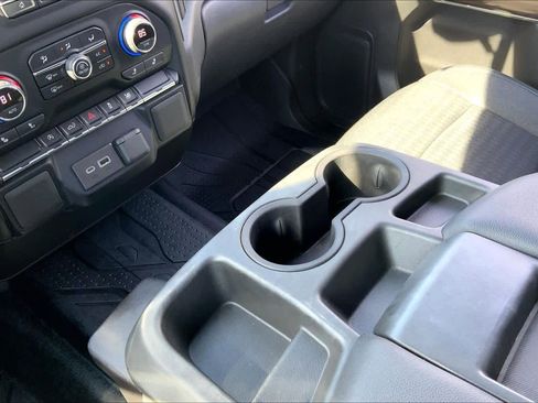 Used 2021 Chevrolet Silverado 1500 LT image 17