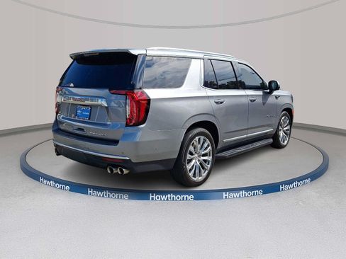 Used 2024 GMC Yukon Denali w/ Advanced Technology Package AWD/4WD image 6