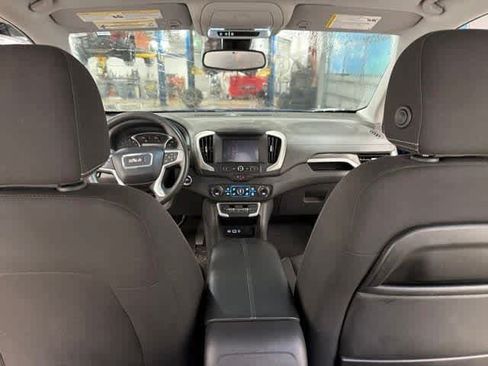 Used 2023 GMC Terrain SLE w/ Driver Convenience Package AWD/4WD image 18