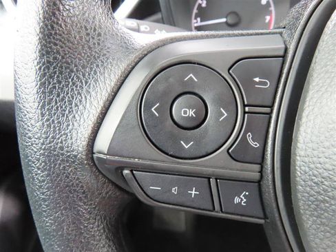 Used 2025 Toyota Corolla LE FWD image 23