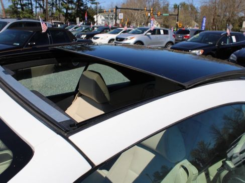 Used 2015 Volkswagen Eos Komfort image 29