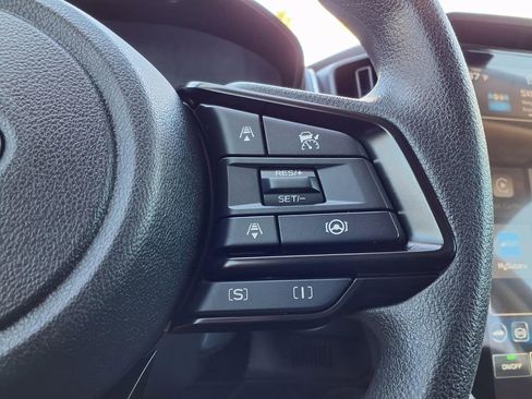 Used 2025 Subaru Crosstrek 2.0i Premium image 30