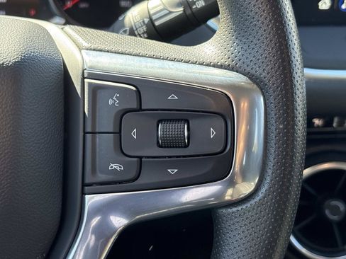 Used 2023 Chevrolet Blazer LT image 18