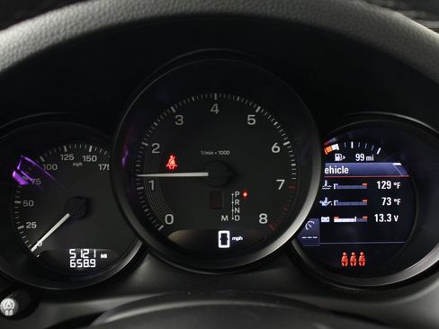 Certified 2026 Porsche Macan AWD/4WD image 16