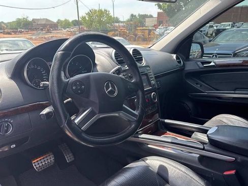 Used 2009 Mercedes-Benz ML 63 AMG 4MATIC image 11