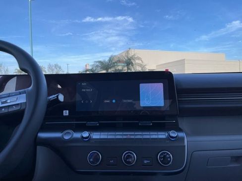 New 2026 Hyundai Kona SE image 11