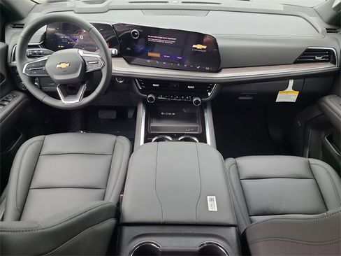 New 2026 Chevrolet Suburban LT w/ Comfort Package image 18