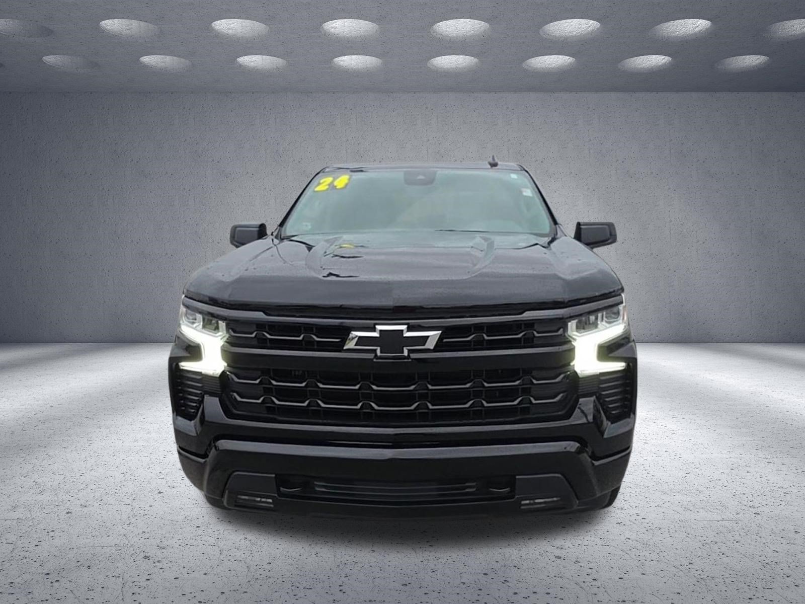 Used 2024 Chevrolet Silverado 1500 RST AWD/4WD image 8