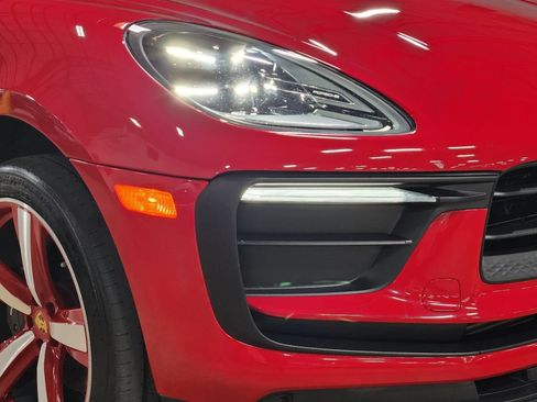 Used 2023 Porsche Macan AWD/4WD image 15