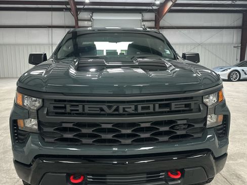 Used 2026 Chevrolet Silverado 1500 Custom Trail Boss w/ LPO, Dark Essentials Package AWD/4WD image 8