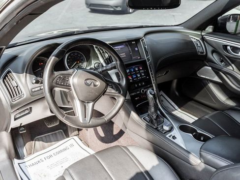 Used 2018 INFINITI Q60 3.0t Luxe image 8