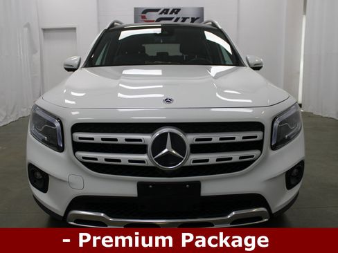 Used 2021 Mercedes-Benz GLB 250 image 2