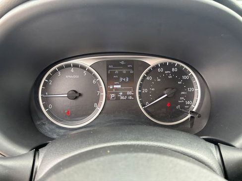 Used 2024 Nissan Kicks S image 22