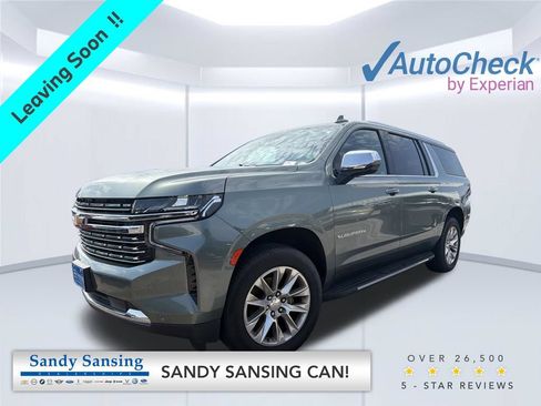 Used 2023 Chevrolet Suburban Premier AWD/4WD image 1