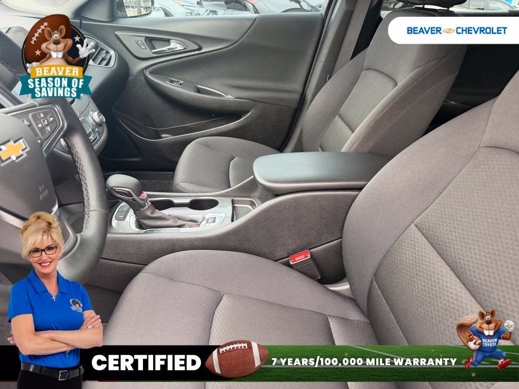 Used 2025 Chevrolet Malibu RS FWD image 8