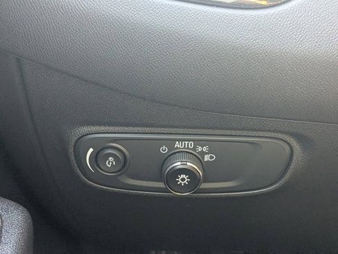 Used 2024 Chevrolet Equinox RS w/ RS Leather Package image 26