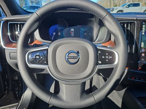 Used 2025 Volvo XC60 B5 Ultra w/ Protection Package Premier image 25