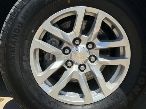 Used 2023 Chevrolet Tahoe LT RWD image 10