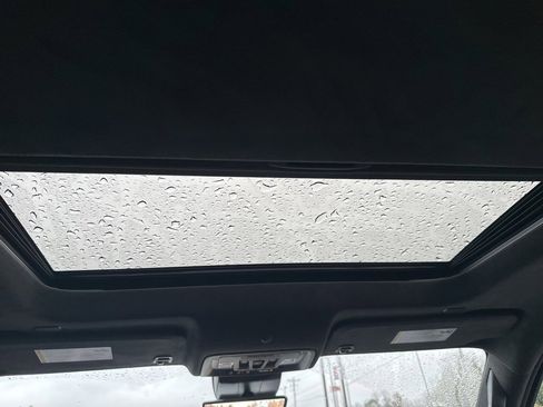 Used 2024 GMC Sierra 3500 Denali Ultimate image 16