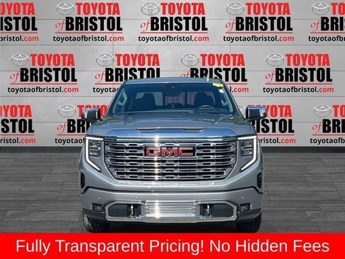 Used 2024 GMC Sierra 1500 Denali w/ Denali Reserve Package AWD/4WD image 9
