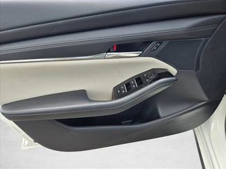 Used 2025 MAZDA MAZDA3 s video 3