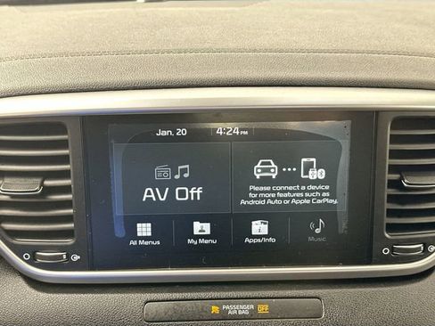Used 2020 Kia Sportage LX image 11