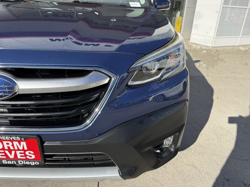 Used 2021 Subaru Outback Limited XT image 3