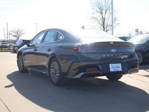 New 2026 Hyundai Sonata Limited FWD image 6