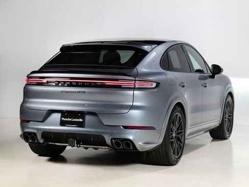 New 2026 Porsche Cayenne GTS AWD/4WD image 9