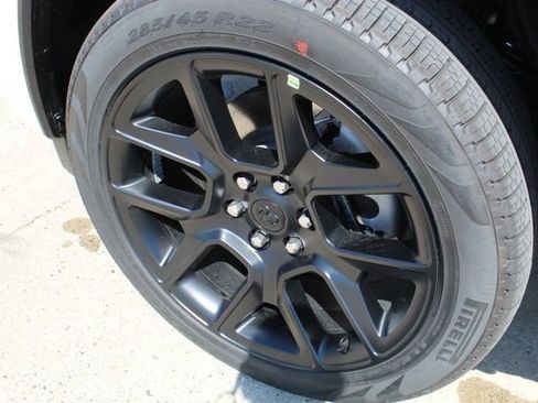 New 2026 RAM 1500 Laramie AWD/4WD image 3