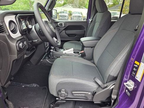 New 2026 Jeep Gladiator Sport image 5