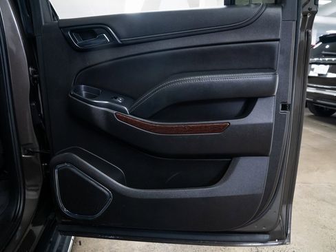 Used 2019 GMC Yukon XL SLT image 21