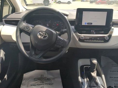 Used 2023 Toyota Corolla LE FWD image 14