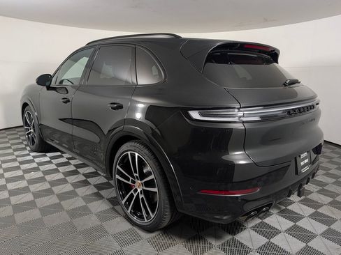 New 2026 Porsche Cayenne GTS AWD/4WD image 3
