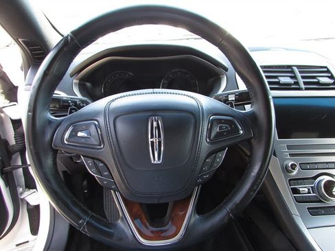 Used 2018 Lincoln MKZ Reserve FWD image 11