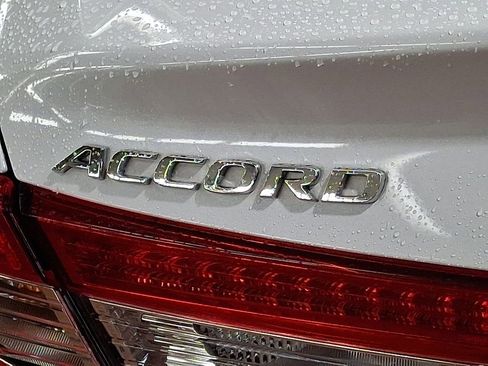 Used 2019 Honda Accord EX-L image 28