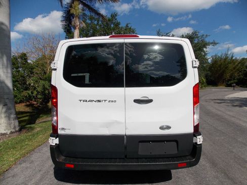Used 2015 Ford Transit 250 130 Low Roof w/ Exterior Upgrade Package image 16